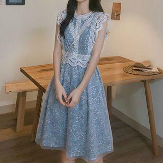 Sleeveless Lace Floral Dress