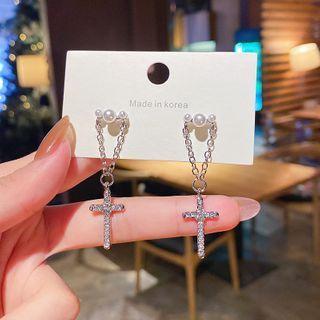 Cross Ear Stud 1 Pair - E2672 - Silver - One Size