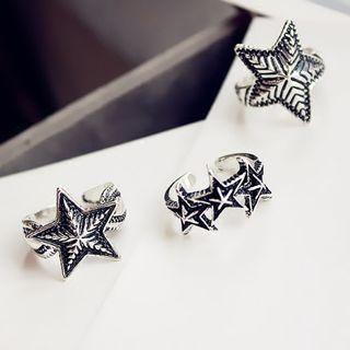 Embossed Star Ring