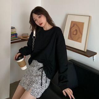 Long-sleeve T-shirt / Leopard Print Mini Pencil Skirt