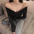 Long-sleeve Off-shoulder Ruched T-shirt