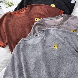 Smile Embroidered Short-sleeve T-shirt