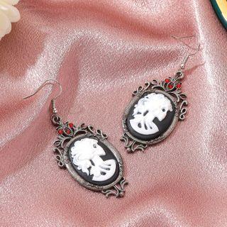 Engraved Dangle Earring 1 Pair - 01 - Black & White - One Size
