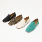 Square-toe Snakeskin / Plain Loafers