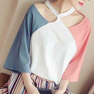3/4-sleeve Cutout Color Block Top