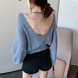 Pearl-back Loose Crop Knit Top