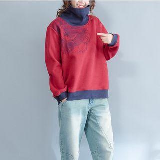 Printed Turtle-neck Sweatshirt