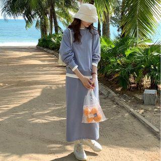Set: Plain Sweatshirt + Maxi Pencil Skirt