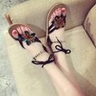 Flower-accent Loop-toe Strappy Flat Sandals