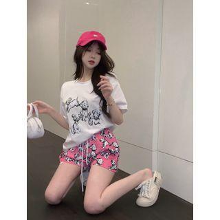 Elbow-sleeve Dog Print T-shirt / High Waist Shorts