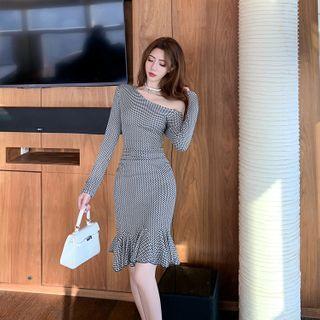 Long-sleeve One-shoulder Ruffled Hem Sheath Dress