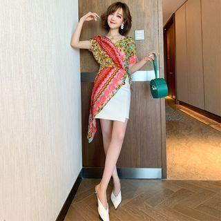 Set: Short-sleeve Printed Blouse + Mini A-line Skirt