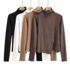 Mock-neck Lettuce Edge Slit T-shirt