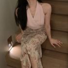 Halter-neck Top / Floral Print Midi Mermaid Skirt