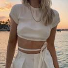 Short-sleeve Cutout-back Tie-strap Cropped T-shirt