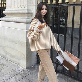 Set: Striped Oversize Sweater + Cropped Pants