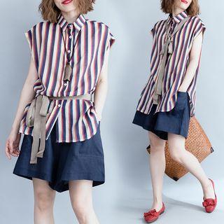 Short-sleeve Striped Blouse / Plain Shorts