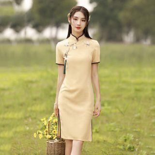 Short-sleeve Embroidered Tassel Qipao