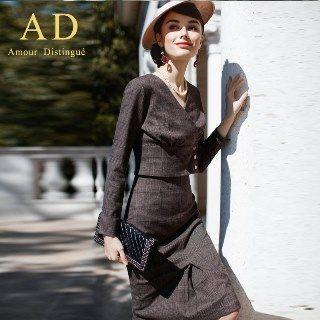 Set: V-neck Check Jacket + Pencil Skirt