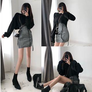 Plain Loose-fit Cropped Sweatshirt / Glittered Sleeveless Dress