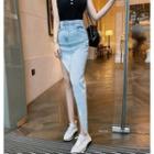 High-waist Asymmetric Denim Skirt / Sleeveless Contrast Trim Knit Top