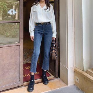 Straight-cut Cropped Frayed Jeans