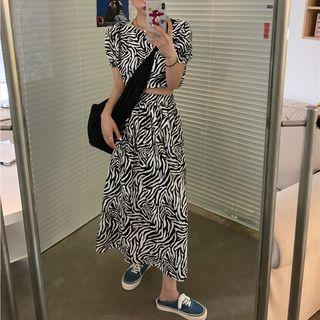 Short-sleeve Zebra Print Crop Top / Wide-leg Pants