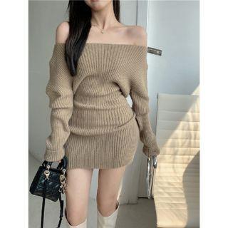 Off-shoulder Slim-fit Knit Mini Dress