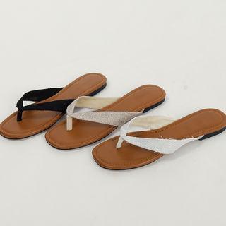 Frayed-edge Flip-flops