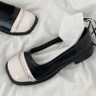 Two-tone Chain Block Heel Pumps