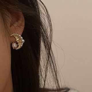 Moon Faux Pearl Alloy Earring 1 Pair - Gold & White - One Size