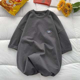 3/4-sleeve Patched T-shirt