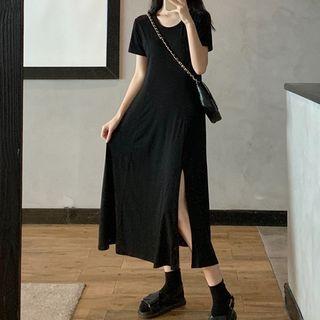 Short-sleeve Round-neck Slit T-shirt Dress