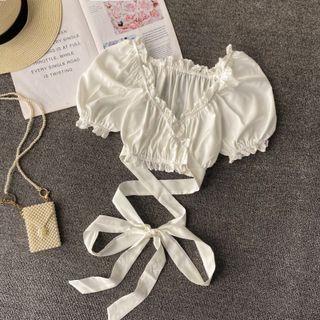 Lace Up Frilled Puff Sleeve Crop Blouse