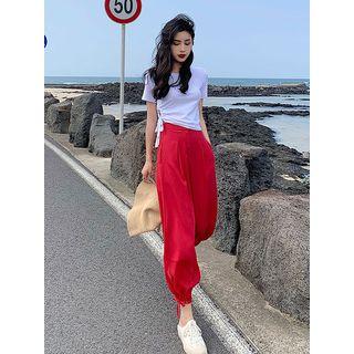 Tie-side Crop T-shirt / Tie-hem Jogger Pants