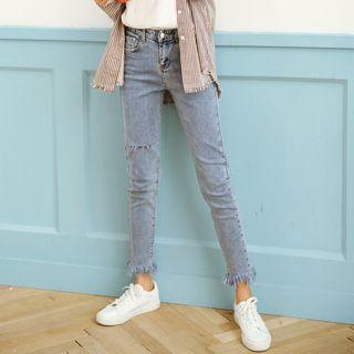 Ripped Fray Hem Slim Fit Jeans