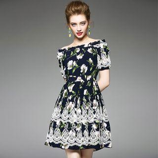 Short-sleeve Boatneck Floral Print A-line Dress