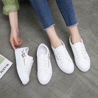 Embroidered Flower Lace-up Sneakers