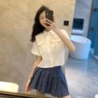 Short-sleeved Crop Shirt / Pleated Plaid Mini Skirt