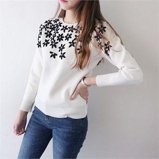 Beaded Flower-embroidered Knit Top