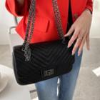 Double-strand Turn-lock Hand Bag Black -