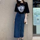Short-sleeve Heart Print T-shirt / Front-slit Denim Midi Pencil Skirt