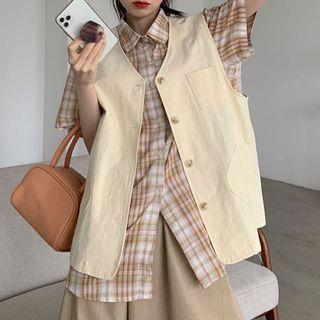 Short-sleeve Plaid Shirt / Buttoned Vest