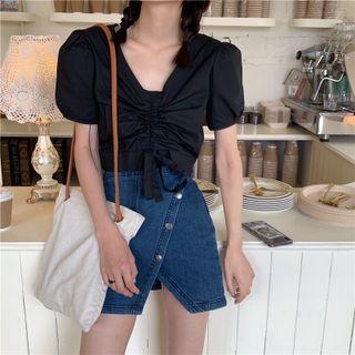 Short-sleeve Top / Denim Skirt