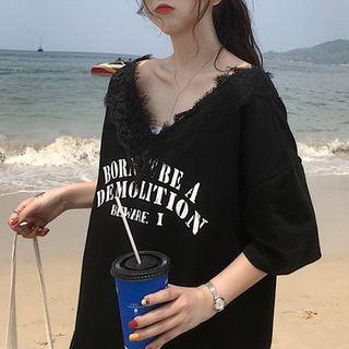 Lettering Printed V-neck Lace Short-sleeve Top
