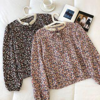 Long-sleeve Round-neck Lace-trim Floral Blouse