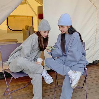 Fleece Letter Sweatshirt & Jogger Sweatpants Set