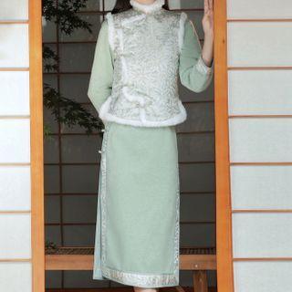 Set: Fluffy Trim Jacquard Vest + 3/4-sleeve Qipao