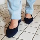 Oval-toe Rib-knit Flats