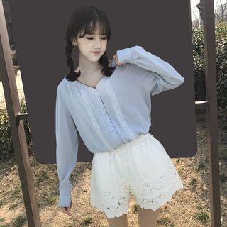 Set: Lace Trim V-neck Blouse + Shorts